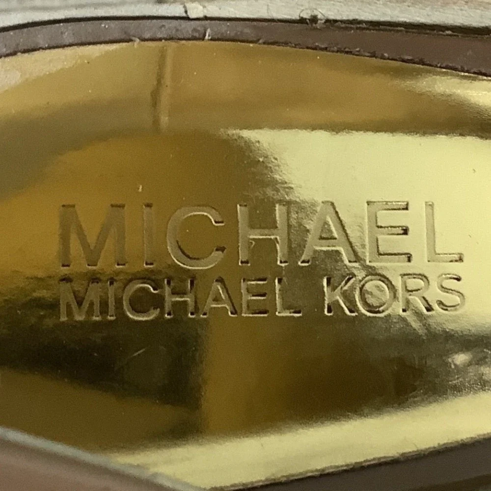 Michael Michael Kors Flex Mid Pump Tan Patent Leather Round Toe Heels Size 8.5M